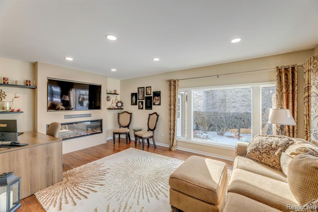 7374 FLAMINGO Street, Clay, MI 48001 — Photo 19