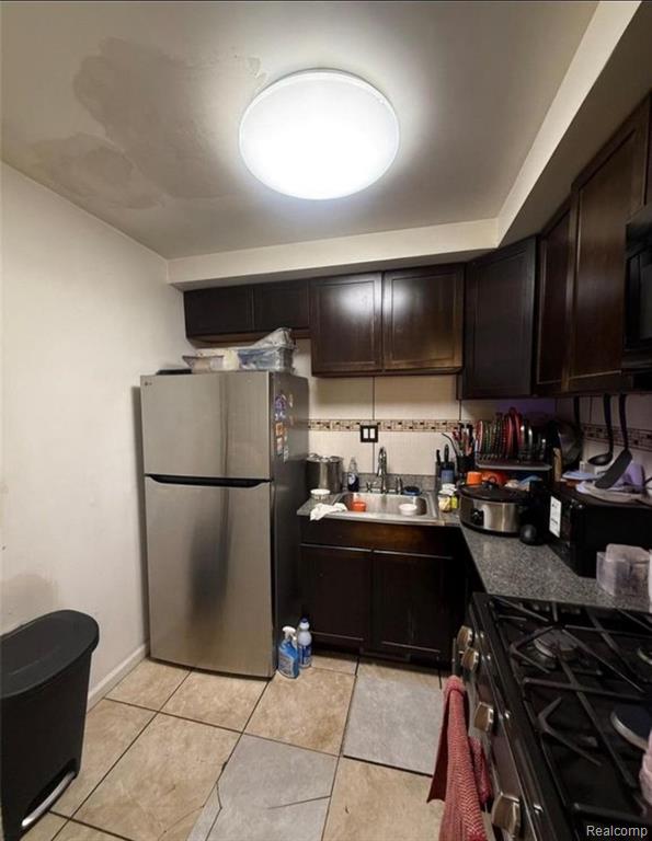 8611 Auburn Street, Detroit, MI 48228 — Photo 5