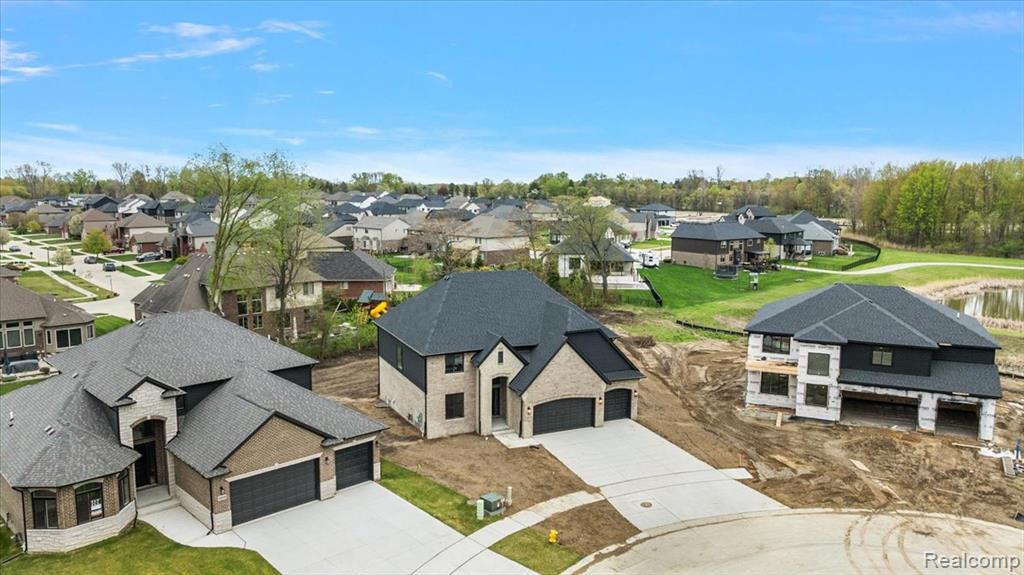 50318 Mistwood Drive, Macomb, MI 48042 — Photo 56