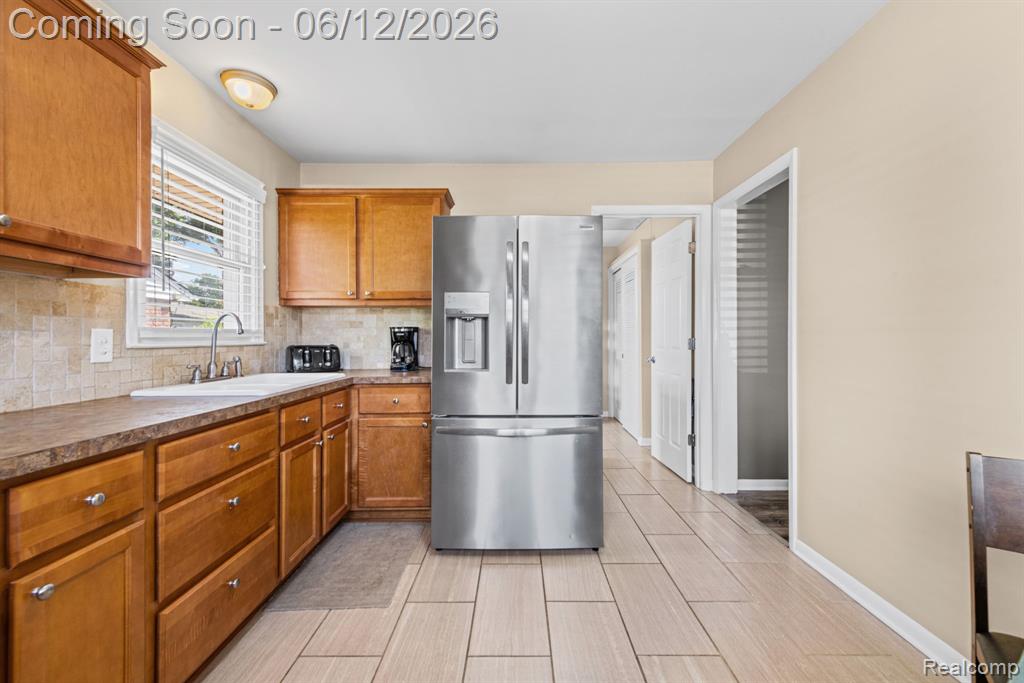 18525 Hinton Street, Riverview, MI 48193 — Photo 7