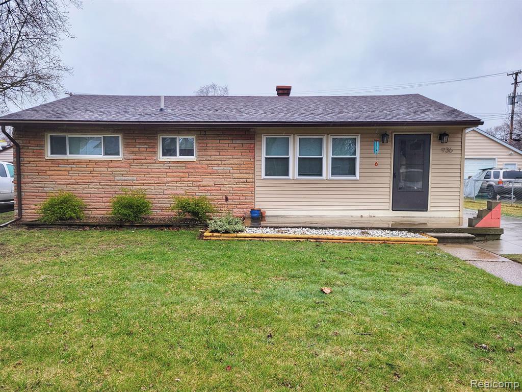 936 Davis, Ypsilanti, MI 48198 — front exterior