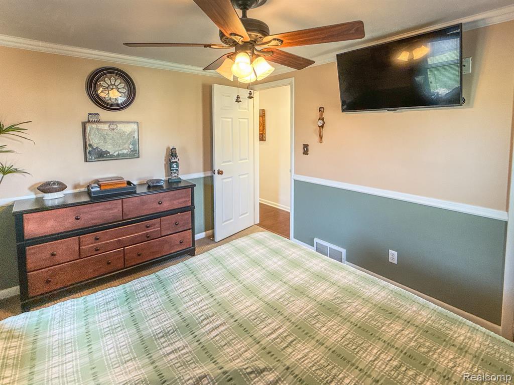 9032 W BRISTOL Road, Swartz Creek, MI 48473 — Photo 30