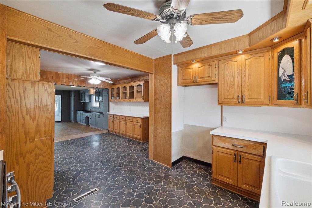 40320 ALDEN Road, Van Buren, MI 48111 — Photo 12