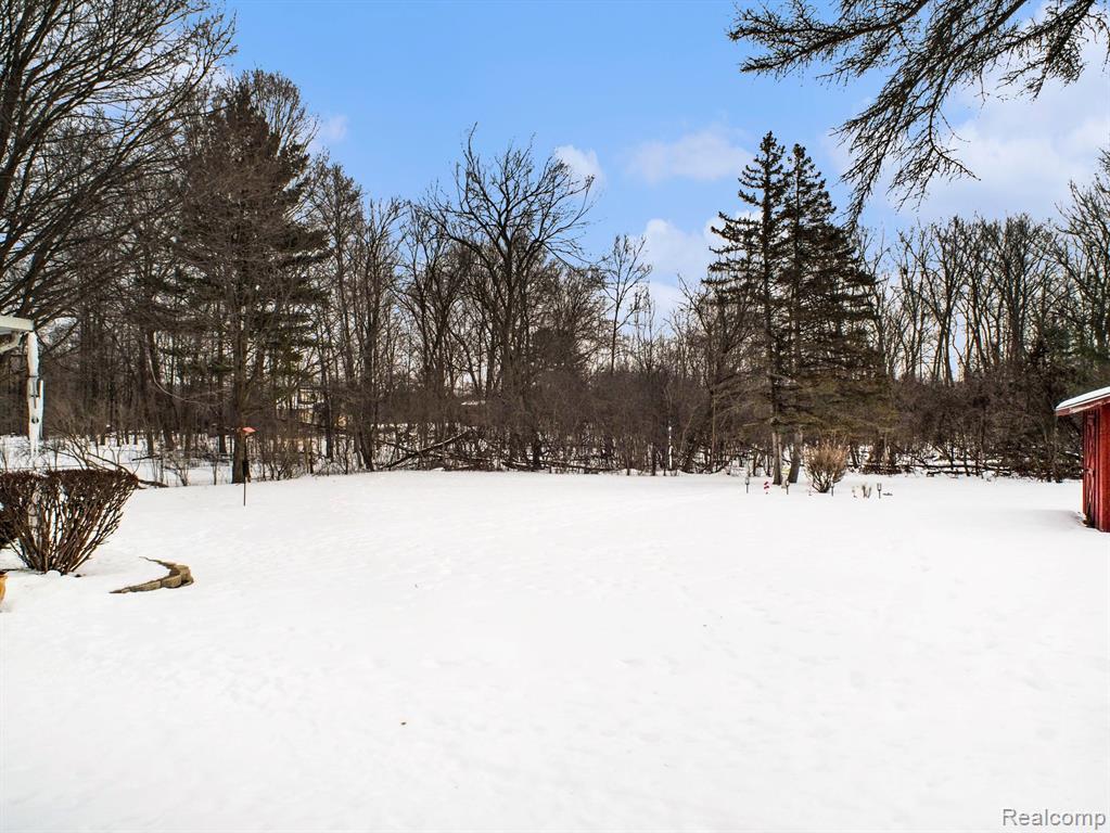 3230 Woodvalley Drive, Flushing, MI 48433 — Photo 34