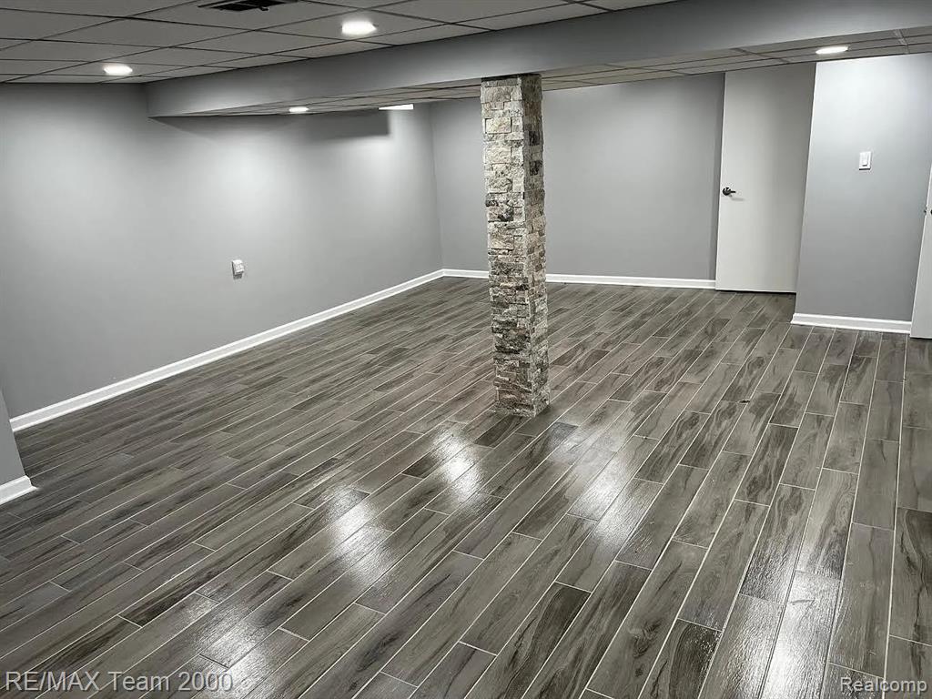 6577 N Lafayette Street, Dearborn Heights, MI 48127 — Photo 12
