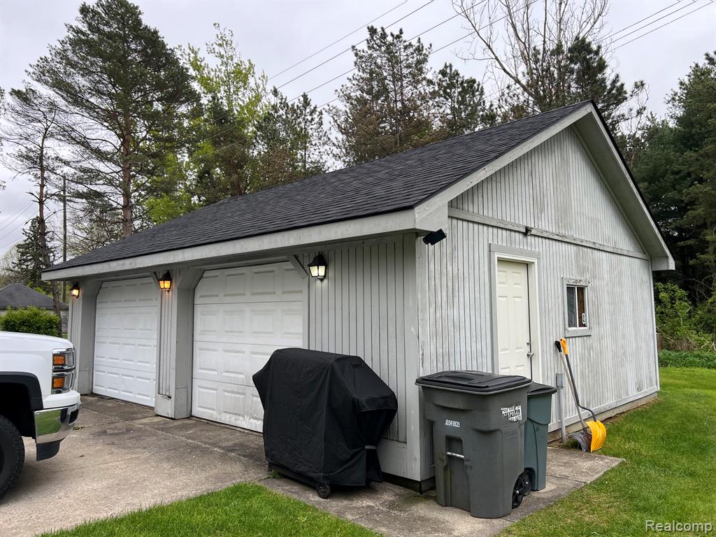 25 W Hunters Creek Road, Lapeer, MI 48446 — Photo 5