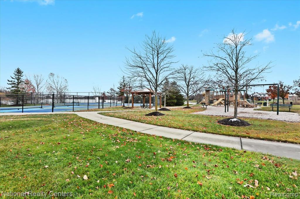 49944 Blackberry Trail, 55, Novi, MI — Photo 28