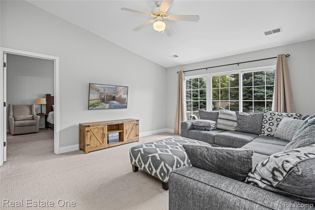 43354 Pendleton Circle, 46, Sterling Heights, MI 48313 — Photo 17
