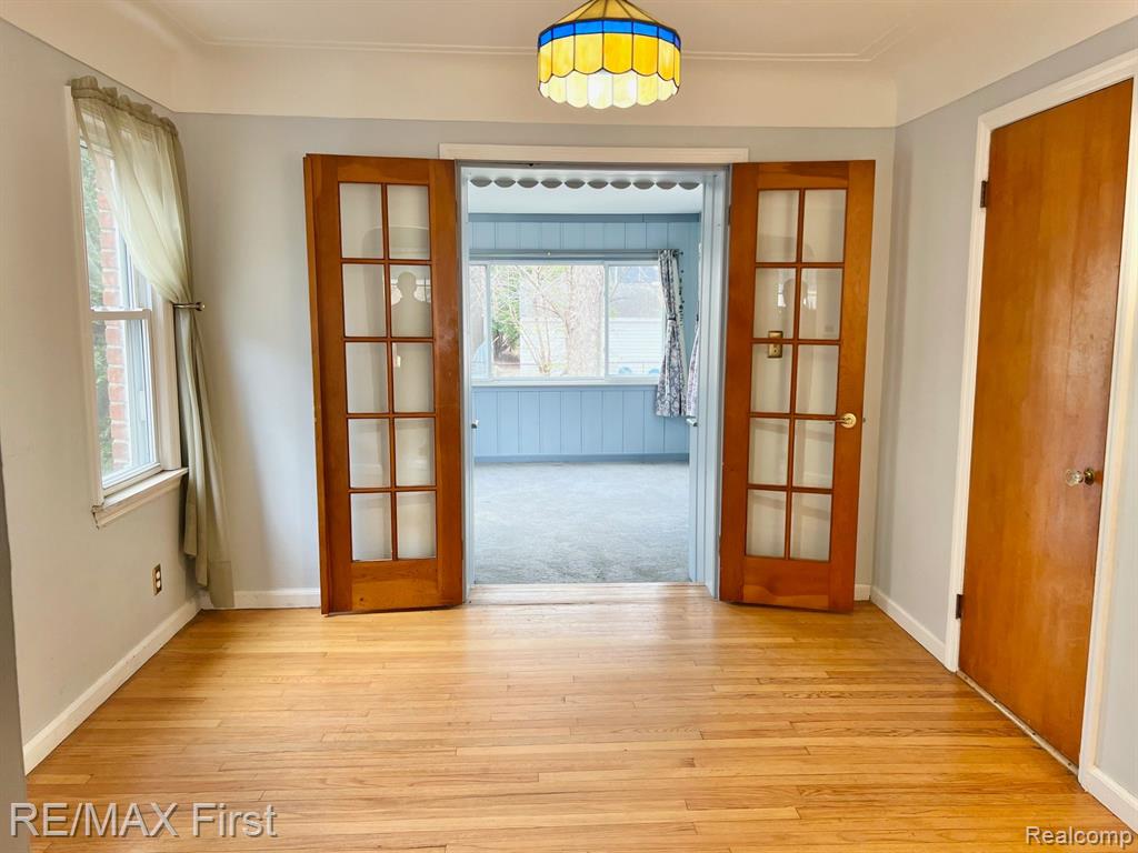 426 W WOODLAND Street, Ferndale, MI 48220 — Photo 8