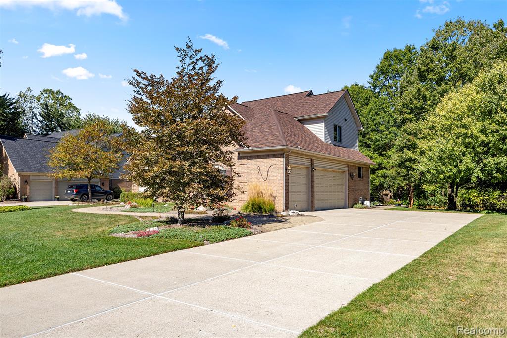 27142 Newberry Boulevard, Brownstown, MI 48134 — Photo 35