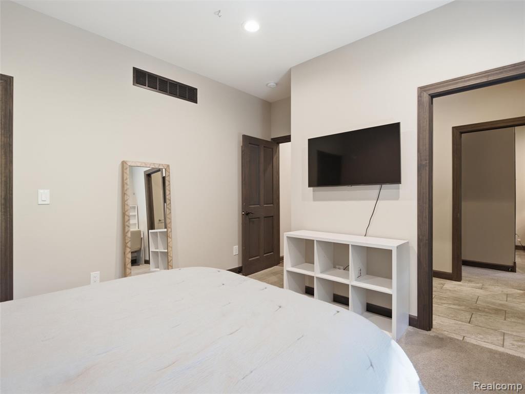 7055 Randall Drive, Fenton, MI 48430 — Photo 17