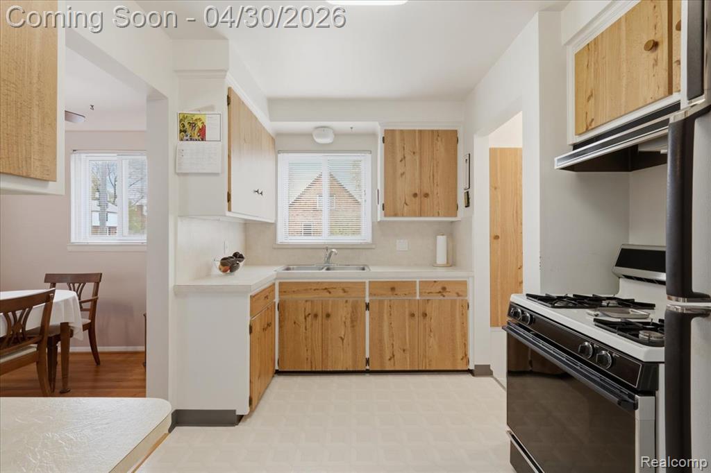 1919 Catalpa Drive, Berkley, MI 48072 — Photo 8