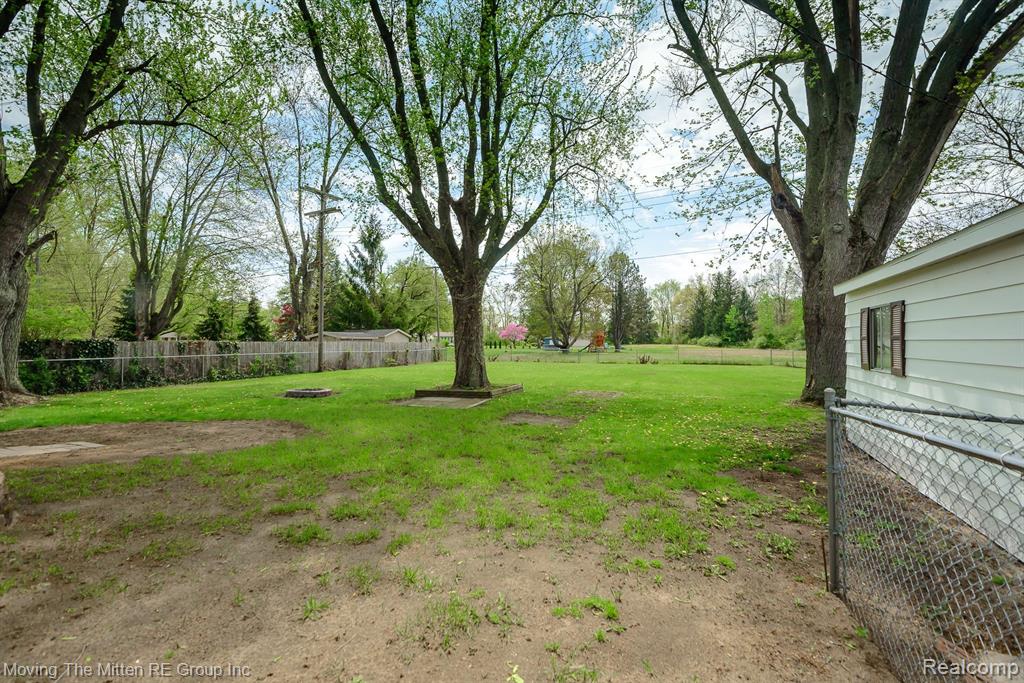 42857 SAVAGE Road, Belleville, MI 48111 — Photo 48