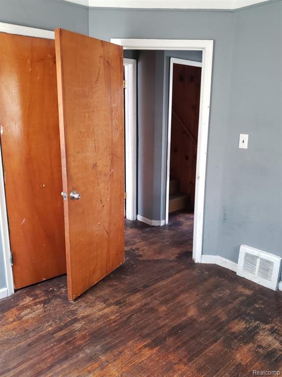 8880 MINOCK Street, Detroit, MI 48228 — Photo 13