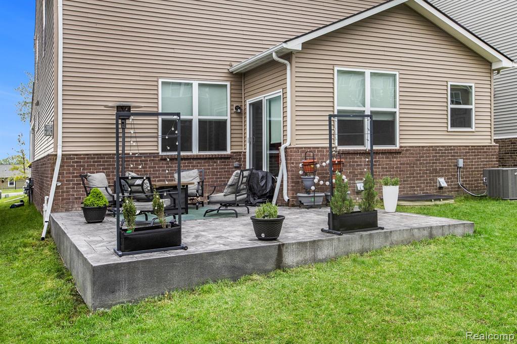 2822 Dillon Drive, Ann Arbor, MI 48105 — Photo 44