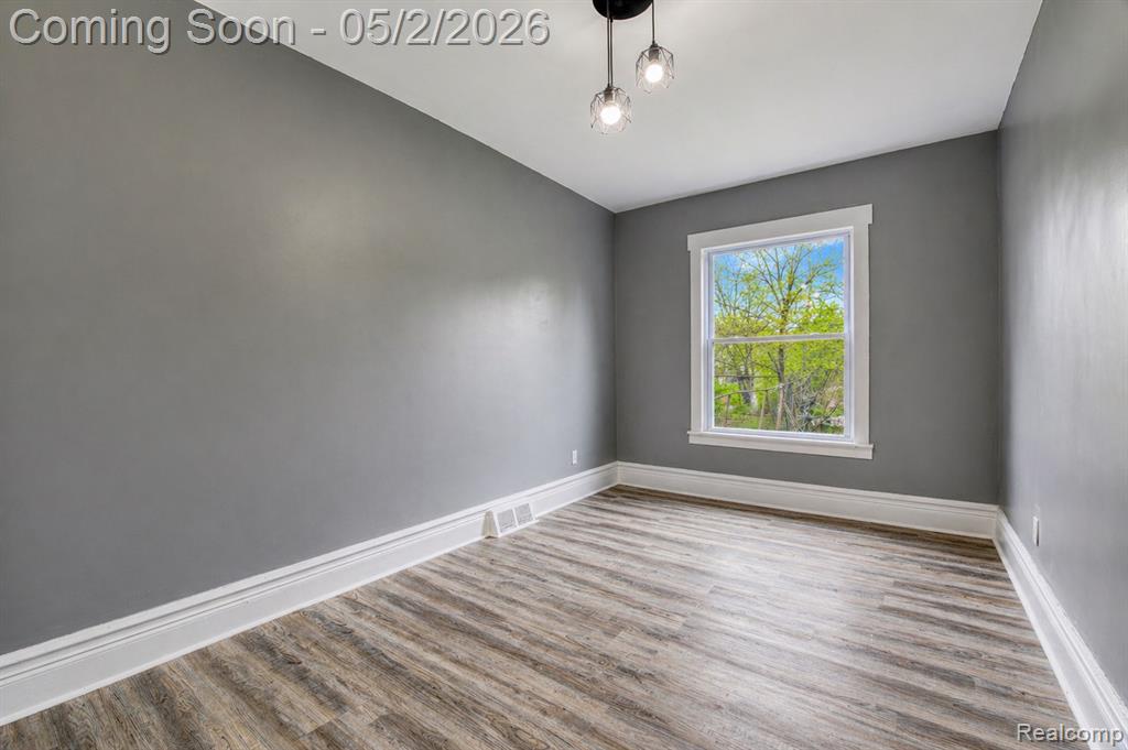 430 Holbrook Street, Detroit, MI 48202 — Photo 17