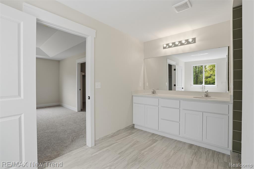 2100 Crested Butte Drive, White Lake, MI 48383 — Photo 34
