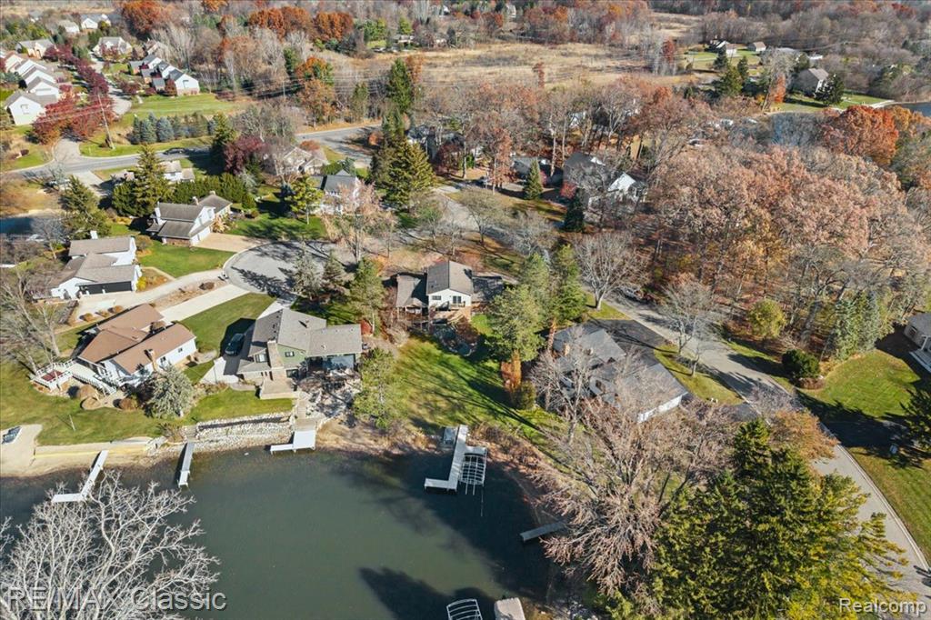 5067 Oakwood Court, Commerce Twp, MI 48382 — Photo 45