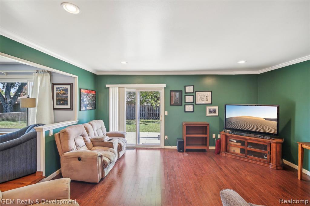 7480 CORBETT Drive, Canton, MI 48187 — Photo 9