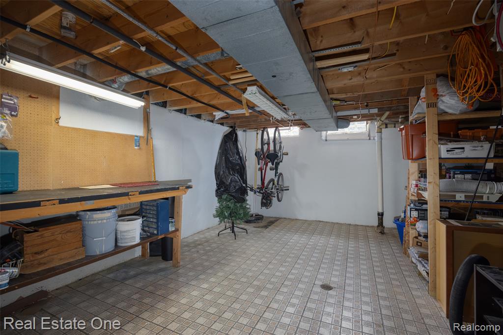 5150 Dayton Drive, Troy, MI 48085 — Photo 23