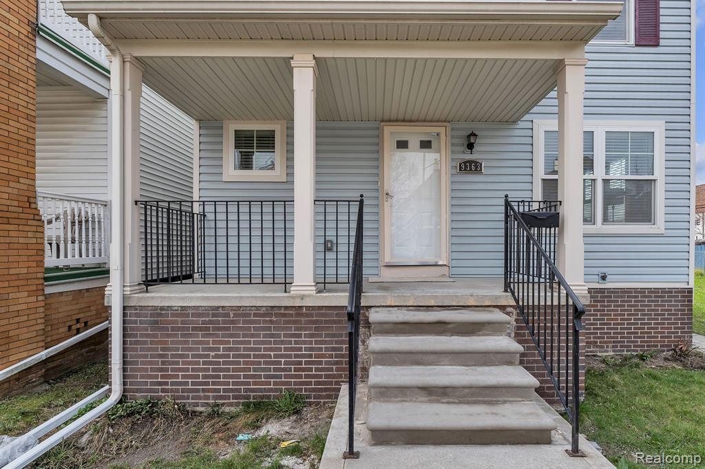 9363 MITCHELL Street, Hamtramck, MI 48212 — Photo 5