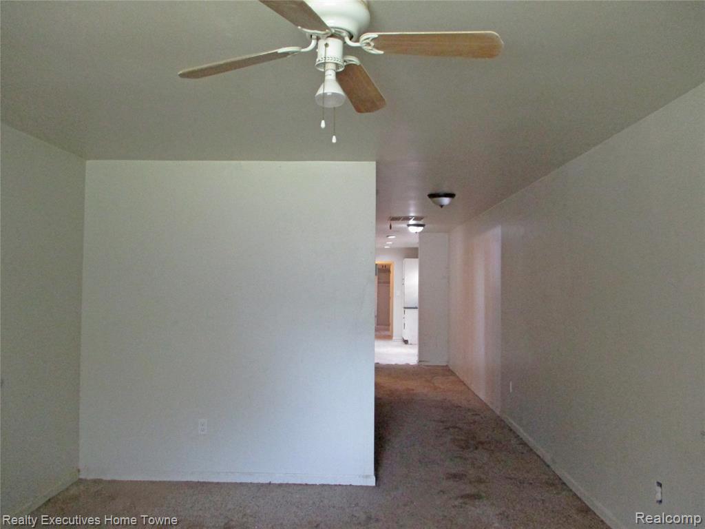 209 Bristol Street N, Almont, MI 48003 — Photo 6