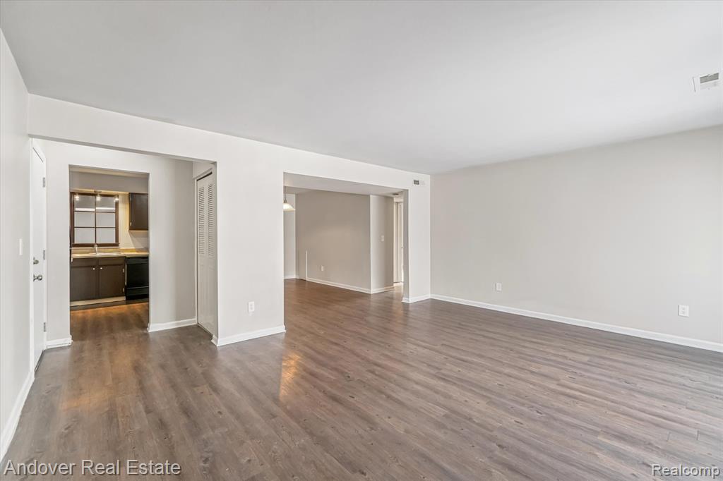 320 S Drake Road, Kalamazoo, MI 49009 — Photo 29