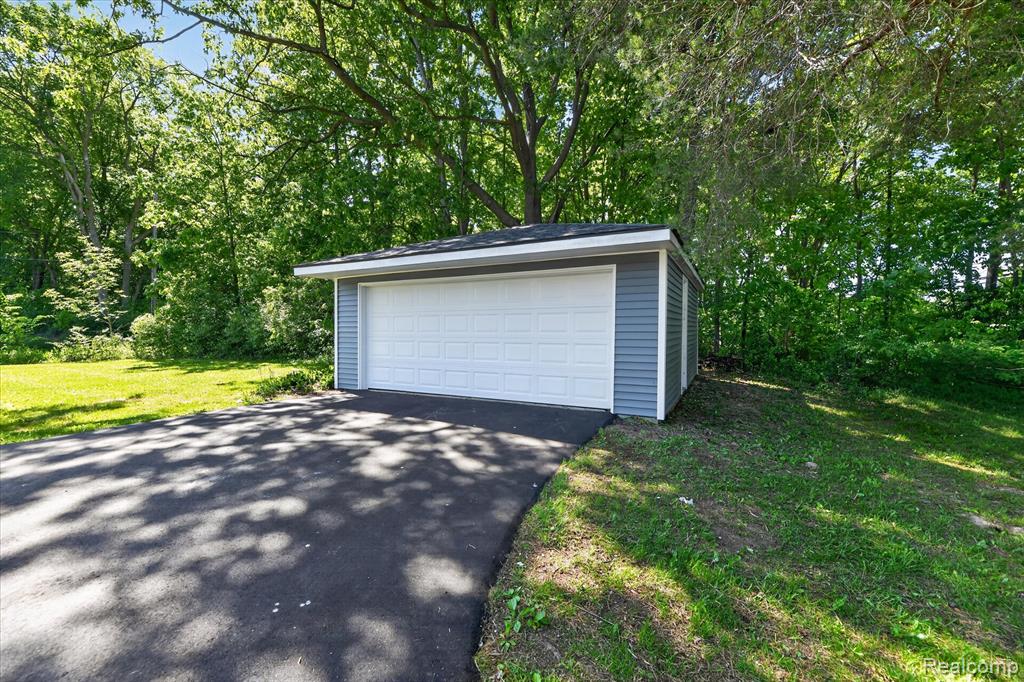 2250 Montague Road, Davison, MI 48423 — Photo 45