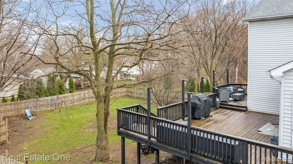 65 S WILLIAMS LAKE Road, Waterford, MI 48327 — Photo 3