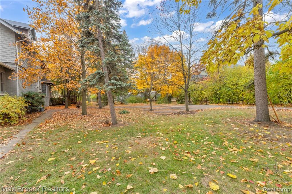 11 Poplar Park Boulevard, Pleasant Ridge, MI — Photo 58