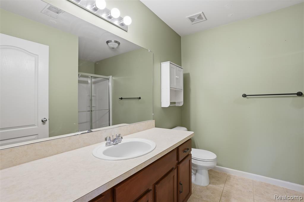 320 N Wixom Road, 30, Wixom, MI 48393 — Photo 20