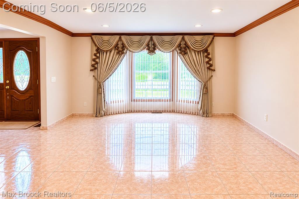 40318 Denbigh Drive, Sterling Heights, MI 48310 — Photo 3