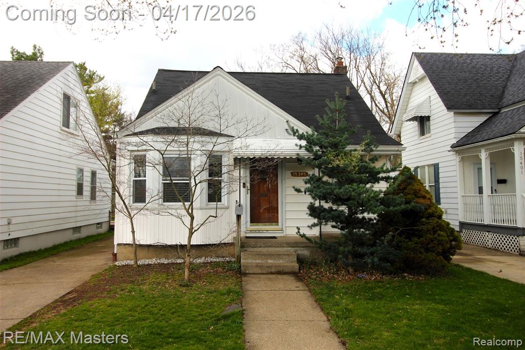 15395 Centralia, Redford, MI 48239 — front exterior
