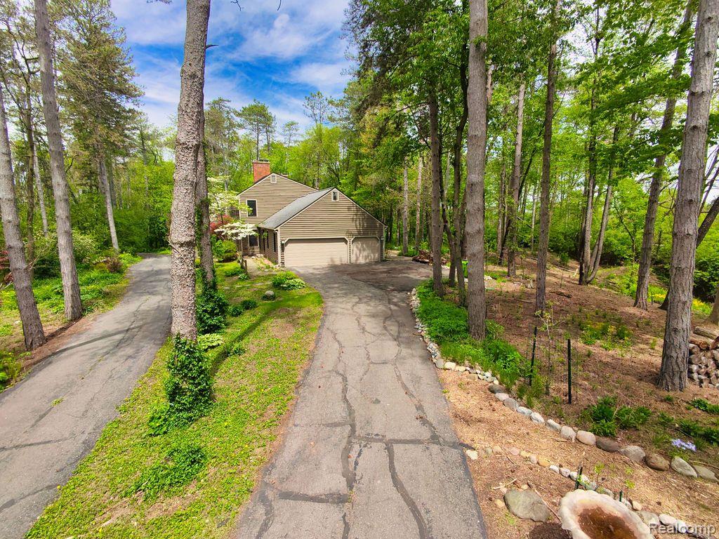 1827 HIGH HOLLOW Drive, Ann Arbor, MI 48103 — Photo 91