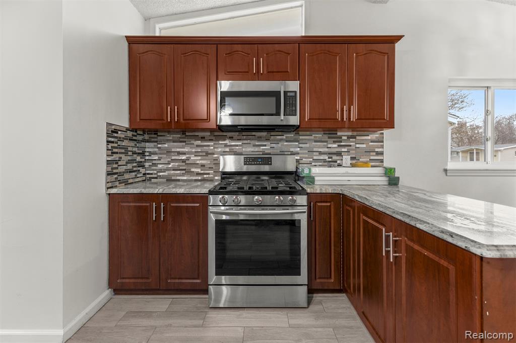7423 Amboy Street, Dearborn Heights, MI 48127 — Photo 15