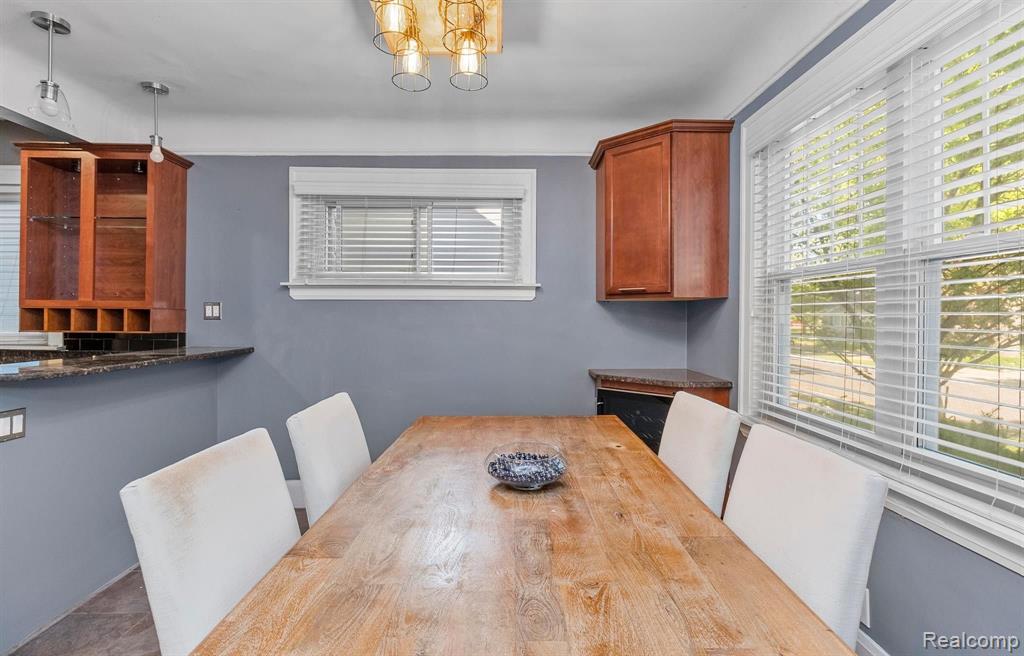 615 E 5TH Street, Royal Oak, MI 48067 — Photo 5