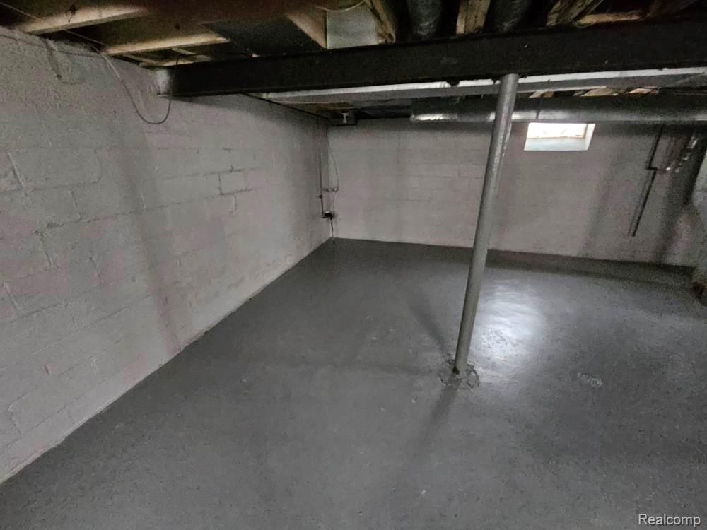 8442 Warwick Street, Detroit, MI 48228 — Photo 29
