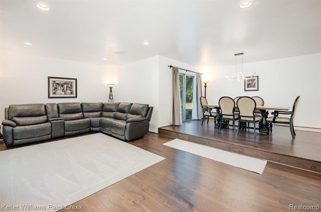 6545 Post Oak Drive, West Bloomfield, MI — Photo 4