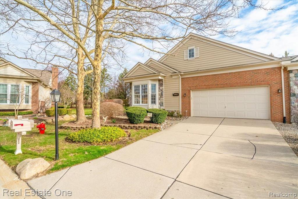 39612 GREENBRIER Court, Northville, MI 48168 — Photo 3