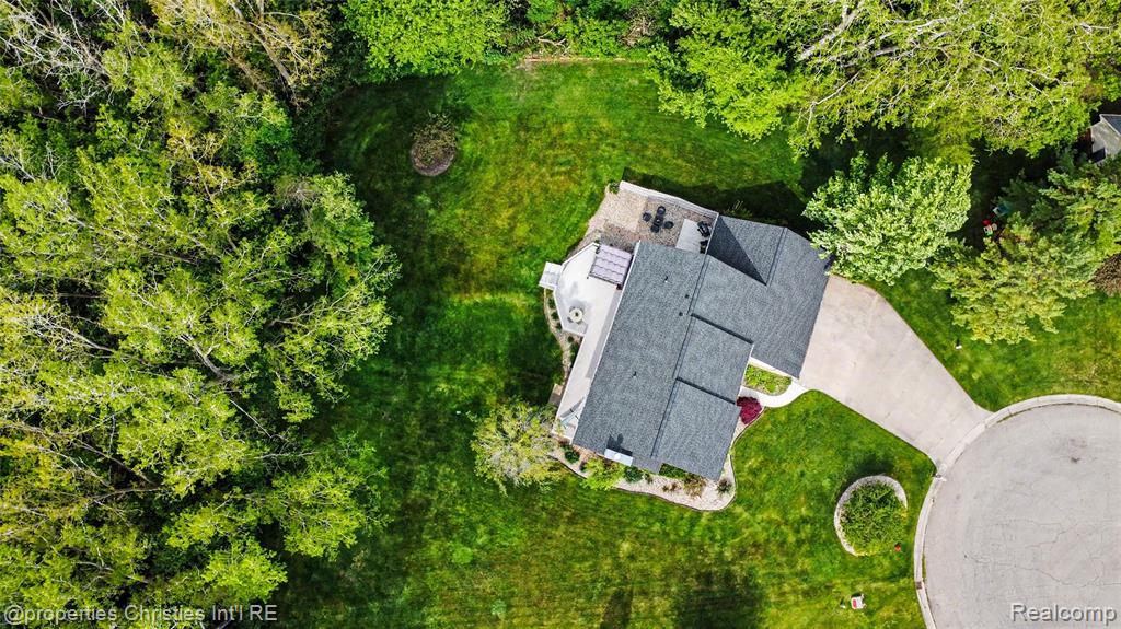 252 Granada Drive, White Lake, MI — Photo 43