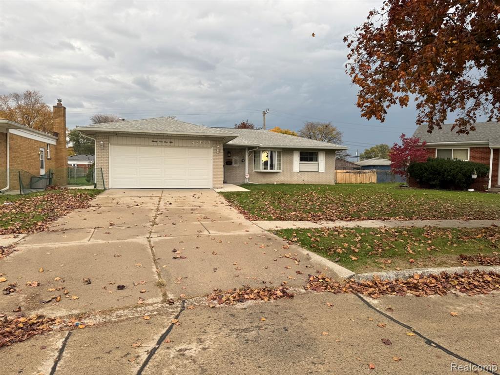 29150 Apolonia Drive, Warren, MI 48092
