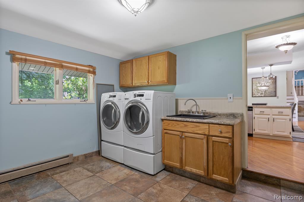 54655 PONTIAC Trail, Milford, MI 48381 — Photo 12