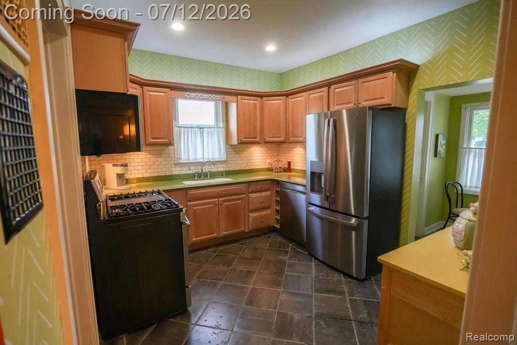 545 Eureka Road, Wyandotte, MI 48192 — Photo 22