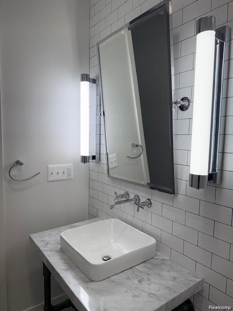 804 N MAIN Street, Rochester, MI 48307 — Photo 20