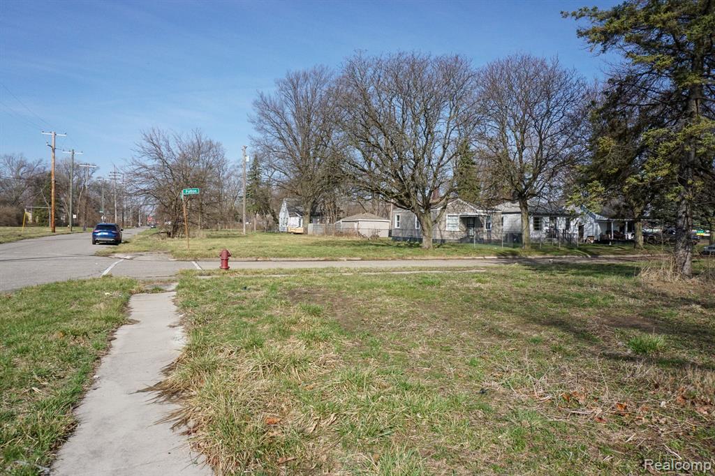 13500 PATTON Street, Detroit, MI 48223 — Photo 5