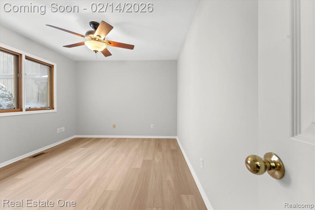 9883 Hawthorne Glen Drive, Grosse Ile, MI 48138 — Photo 10