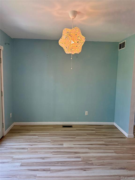 420 Stratford Road, Ferndale, MI 48220 — Photo 6