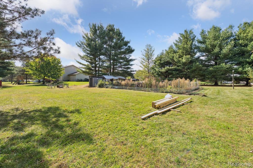 13399 Jennifer Drive, Perry, MI 48872 — Photo 40