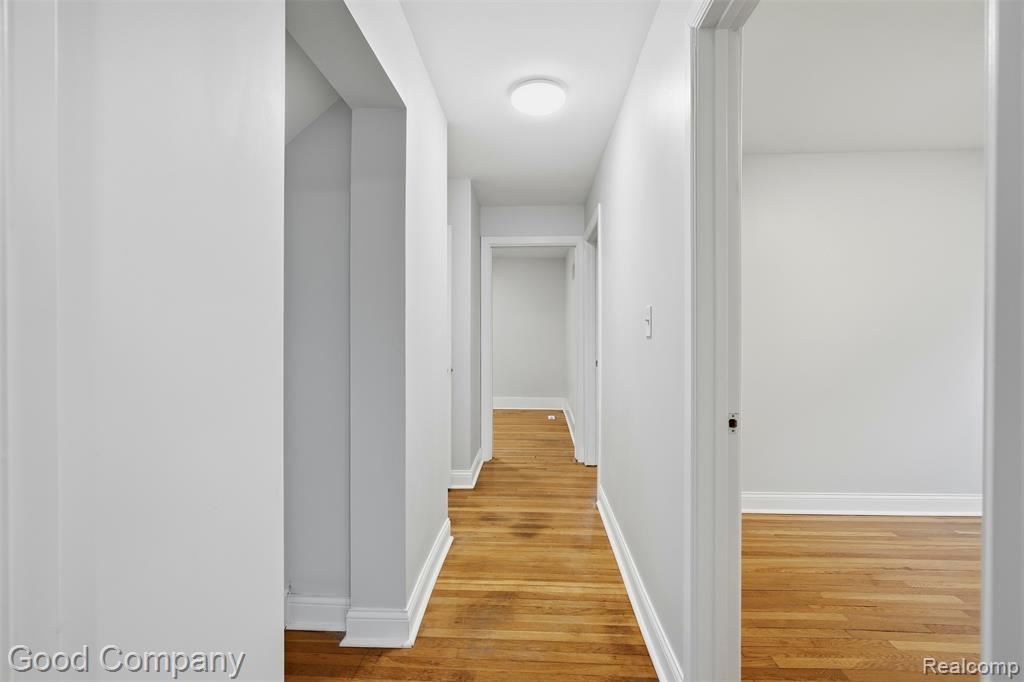 2717 burlingame, Detroit, MI 48206 — Photo 13