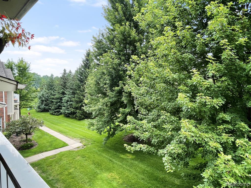 1916 FLAGSTONE Circle, 83, Rochester, MI 48307 — Photo 29
